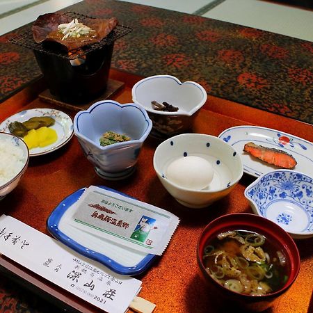 Shinzanso Hotel Takayama  Exterior photo